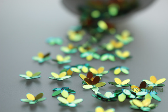 スパンコール 10mm 約200枚(約5g) 5枚花びら オーロラ 玉虫色 (SF510AIRES00) 5枚目の画像