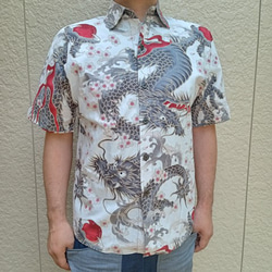 半袖和柄シャツ（龍桜） 3枚目の画像