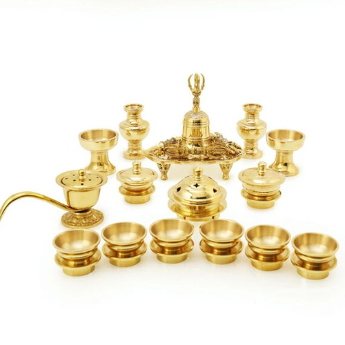 チベット仏教法器 20点セット 一面器 東密仏具 寺院 チベット 帝釈天 真鍮製 チベット仏教法器 20点セット 一面器 東密仏具 寺院 チベット