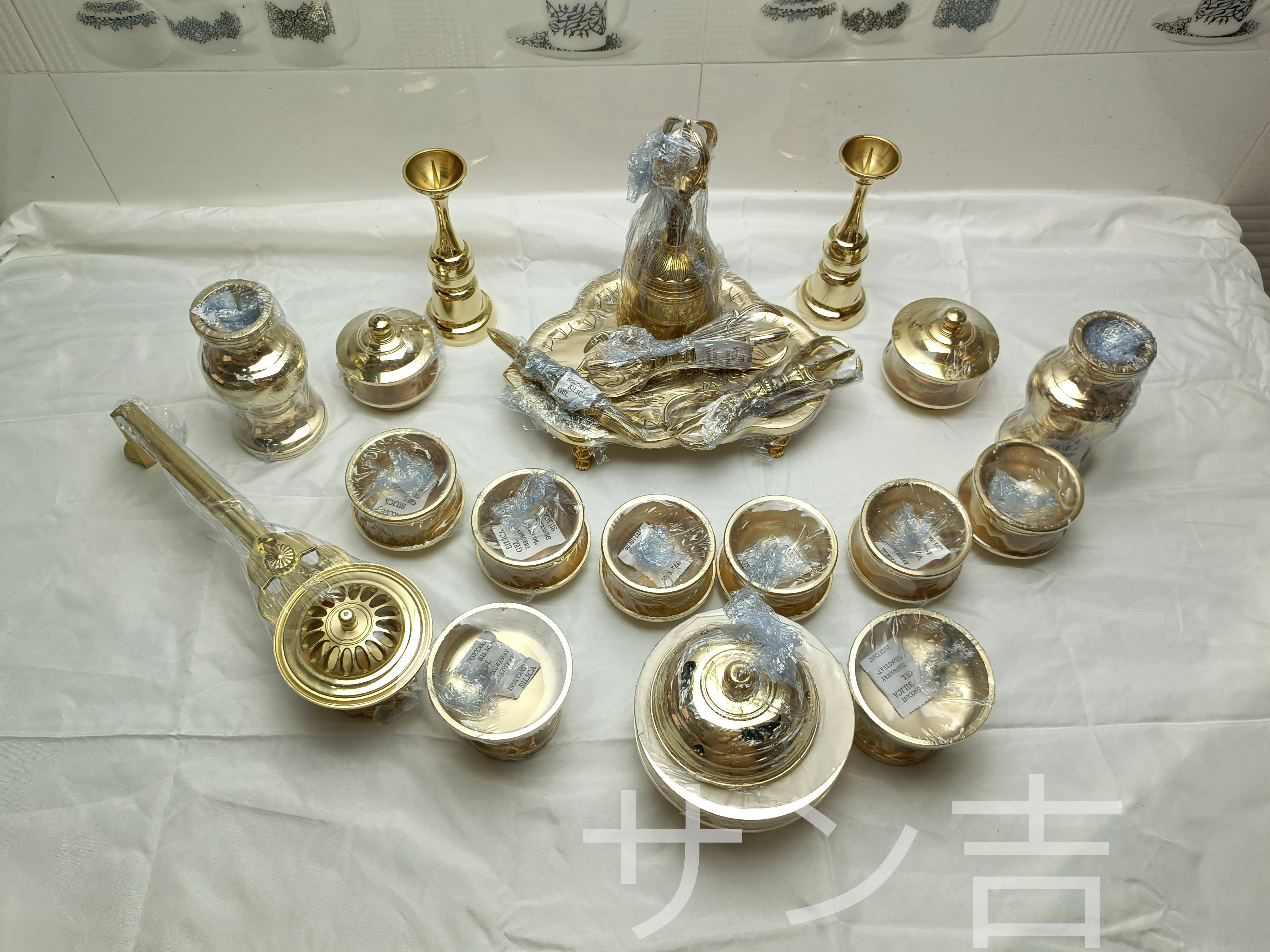 【修縁堂】チベット仏教法器 真言宗 21点セット 密教 一面器 寺院用仏具 真鍮 修縁堂】チベット仏教法器 真言宗 21点セット 密教 一面器 寺院用