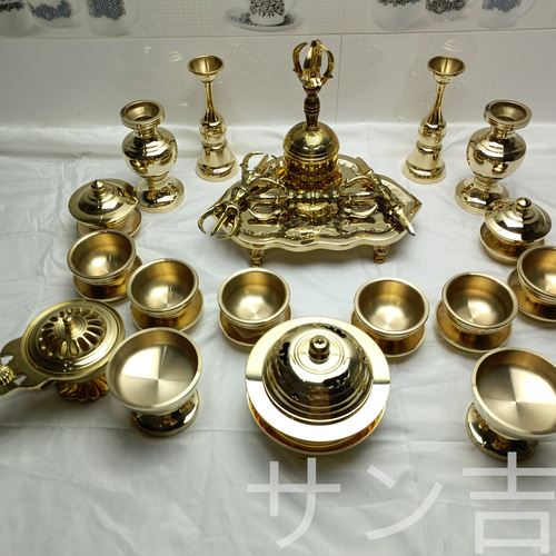 【修縁堂】チベット仏教法器 真言宗 21点セット 密教 一面器 寺院用仏具 真鍮 チベット仏教法器 真言宗 21点セット 密教 一面器 寺院用仏具