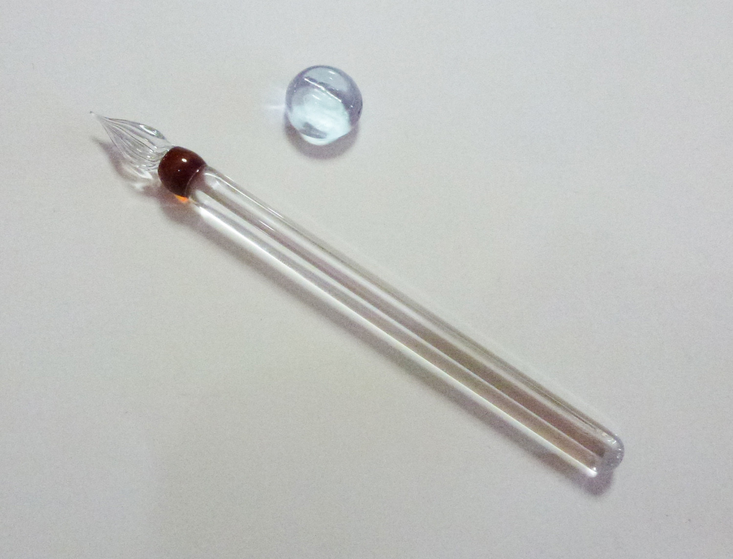 Color Hexagon ガラスペン　アンバー (琥珀) + ペンレストCS