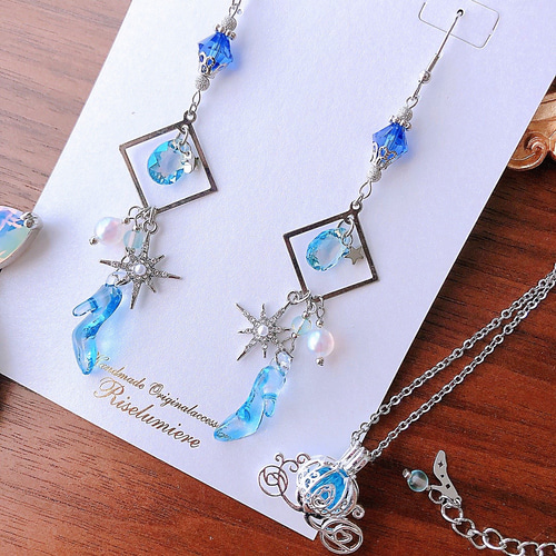 シンデレラのガラスの靴ピアス／イヤリング ピアス（フック・チェーン  