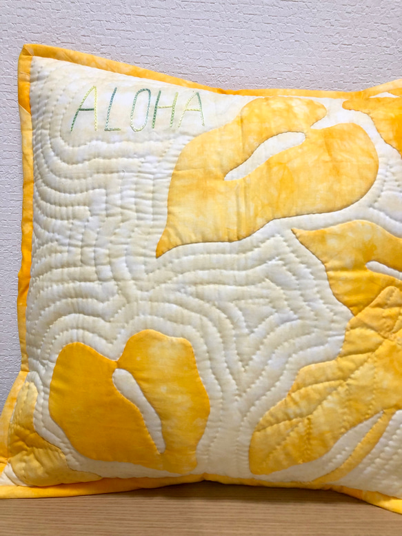 Hawaiianquilt Anthurium yellow クッションカバー 2枚目の画像