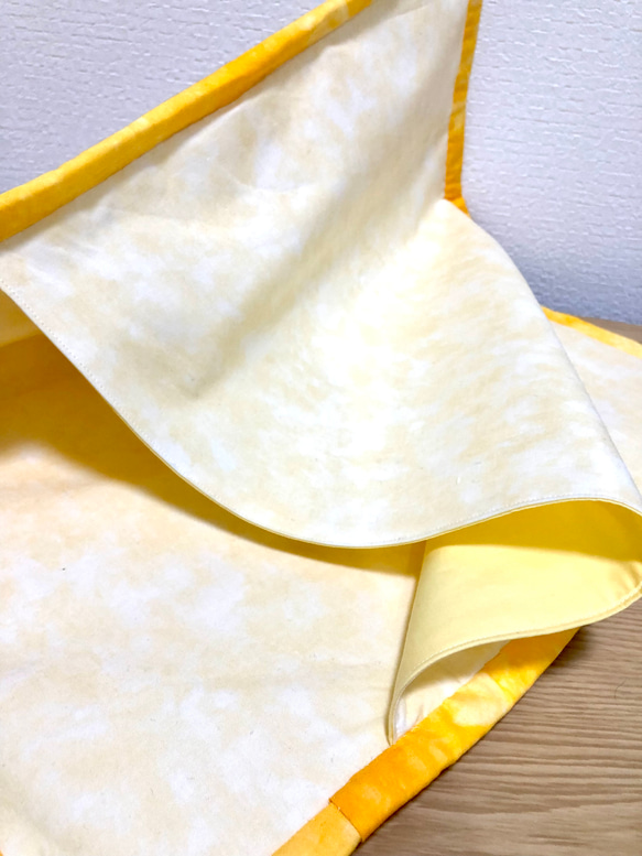 Hawaiianquilt Anthurium yellow クッションカバー 6枚目の画像