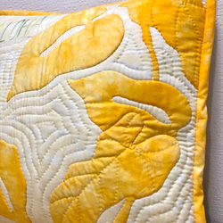 Hawaiianquilt Anthurium yellow クッションカバー 3枚目の画像