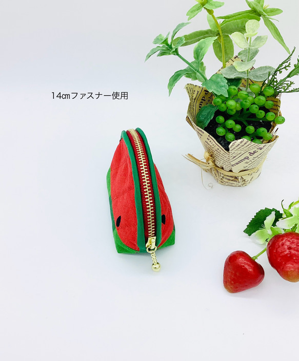 【再販】ミニポーチ☆赤スイカ（グリーン）小銭入れ　イヤフォンケース 3枚目の画像