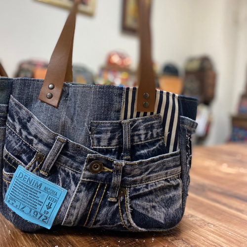 デニムと革のトートバッグ：デニムリメイク×本革持ち手ブラウン