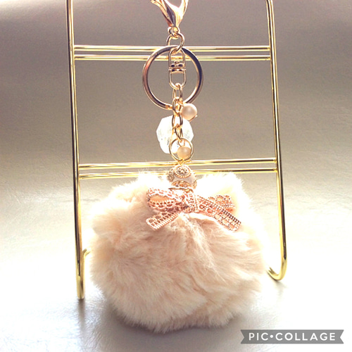 ☆リボンとファーボール バッグチャーム ホワイト