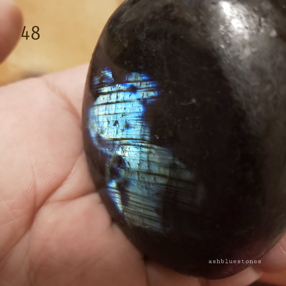 ラブラドライトタンブル磨き石(48)107.1g　約58x48x22mm 5枚目の画像