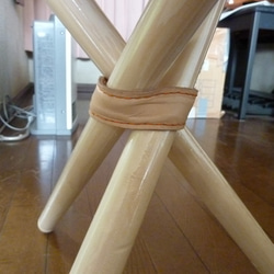 ヌメ革のハンティングチェアー（三脚持ち運び折りたたみ椅子） 3枚目の画像