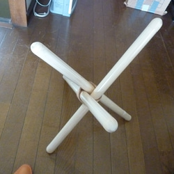 ヌメ革のハンティングチェアー（三脚持ち運び折りたたみ椅子） 4枚目の画像
