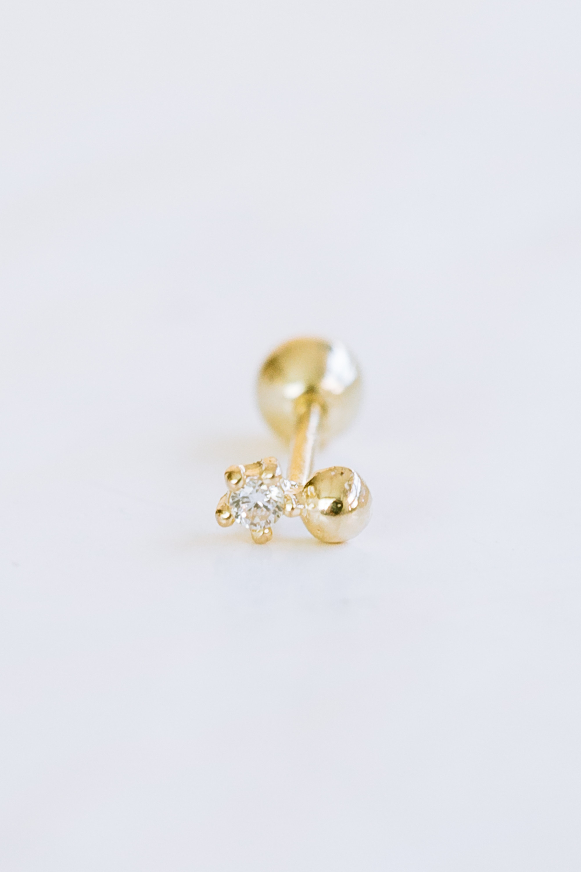 14K金 ゴールド Cz ヘリックス 軟骨 アンチトラガス アウター