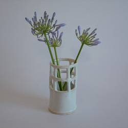 あみ目デザインの花瓶　白御影土×チタンマット釉 19枚目の画像
