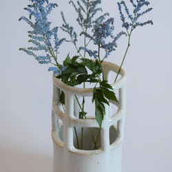 あみ目デザインの花瓶　白御影土×チタンマット釉 17枚目の画像