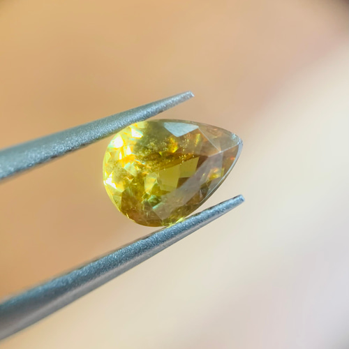 天然石　ルース　スフェーン 天然 スフェーン ルース ロシア産 1.173ct 宝石 その他