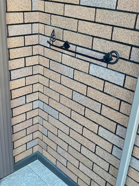 【乙女デザイン ツリーの傘かけ500】アルミ製 おしゃれ 傘 傘立て 傘かけ 梅雨 日傘 新築 リフォーム 傘立て *^ ^* 特に梅雨の季節は ほんとに大きな悩みですからね これがあれば お問合せください