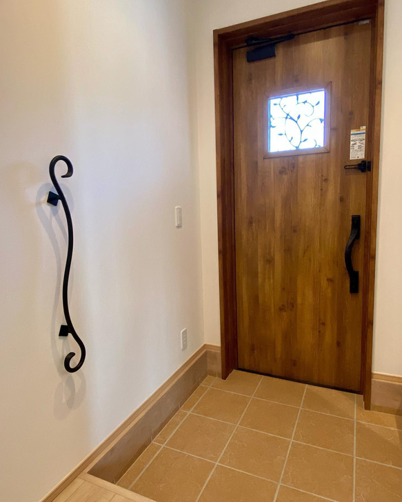 【乙女デザイン くるんくるん手すり　800ｍｍ】アルミ製 おしゃれ 玄関 新築 リフォーム リノベーション だから