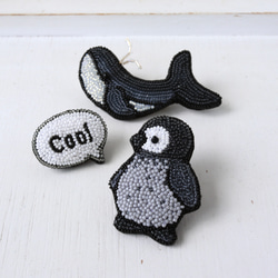ペンギンをモチーフにしたオートクチュール刺繍のブローチ、マエル。 2枚目の画像