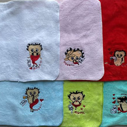 ハゲみちゃんと猫の刺繍入りタオル（６種類から1枚選択） 3枚目の画像