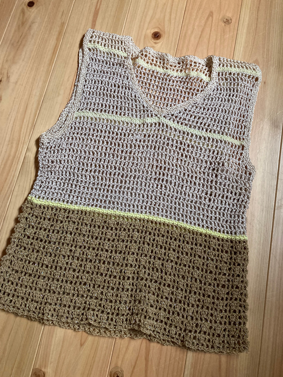 手編み　夏物　Ｖネックベスト 1枚目の画像