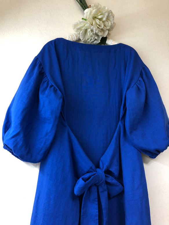 七分のバルーン袖❤️後ろリボンVネック❤️ロイヤルブルー★大人のWガーゼ/ ロング丈【色変更、身幅調整可❗️】 9枚目の画像