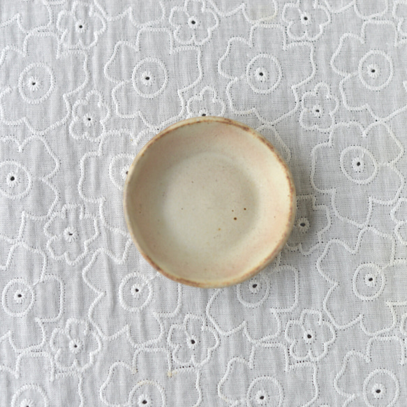 粉福豆小皿-丸- 3枚目の画像