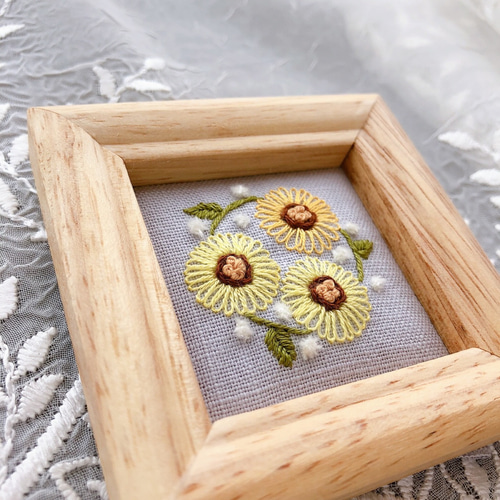 刺繍フレーム ひまわりリース 夏 花 壁飾り インテリア