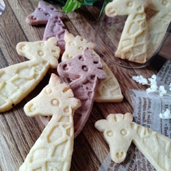 長頸鹿形狀的餅乾模具/Giraffe-shaped cookie cutter 第2張的照片