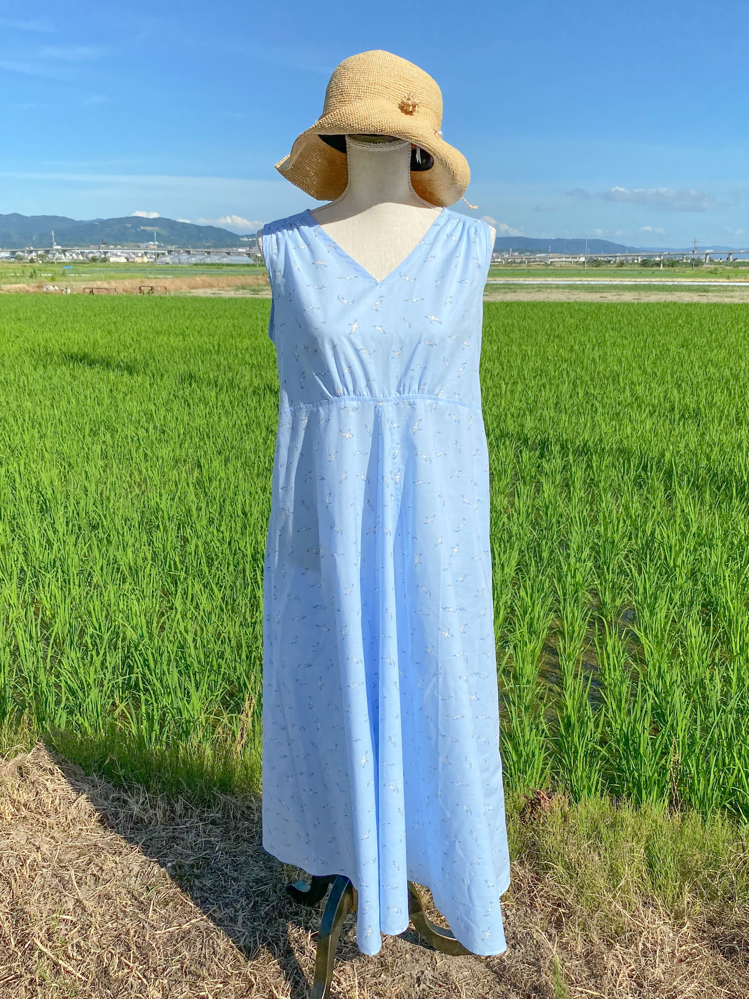 カモメのワンピース（水色・フリーサイズ）