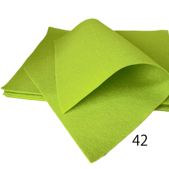 42 ライムグリーン 100％ ウール フェルト15X20cm / 20X30cm 厚さ1