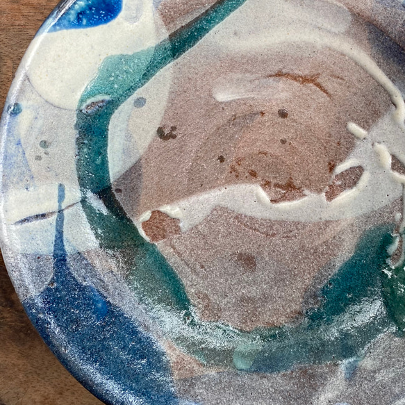 藁灰釉とエメラルドグリーンの流れ　梅鉢 8枚目の画像