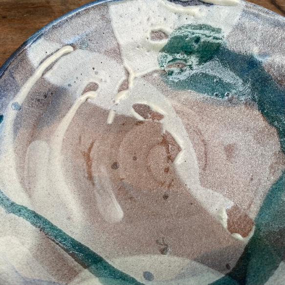 藁灰釉とエメラルドグリーンの流れ　梅鉢 16枚目の画像
