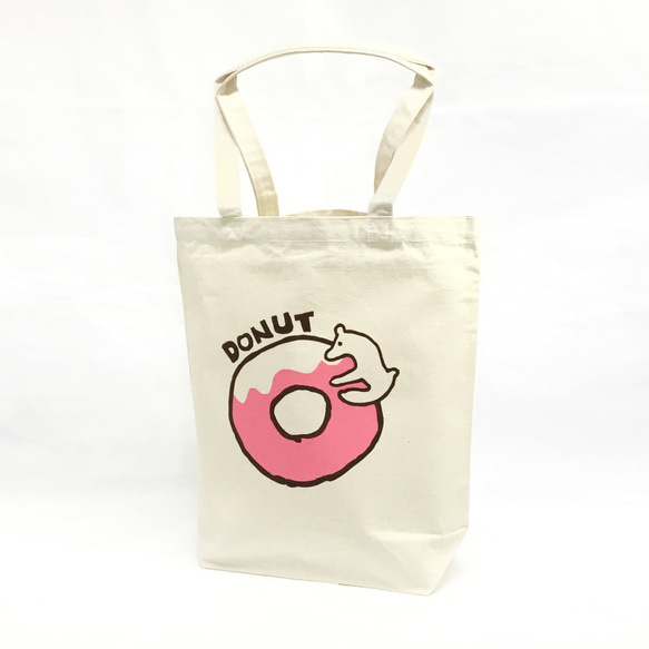 ドーナッツとクマ(ピンク)のキャンバストートバッグ／シルクスクリーンプリント 4枚目の画像