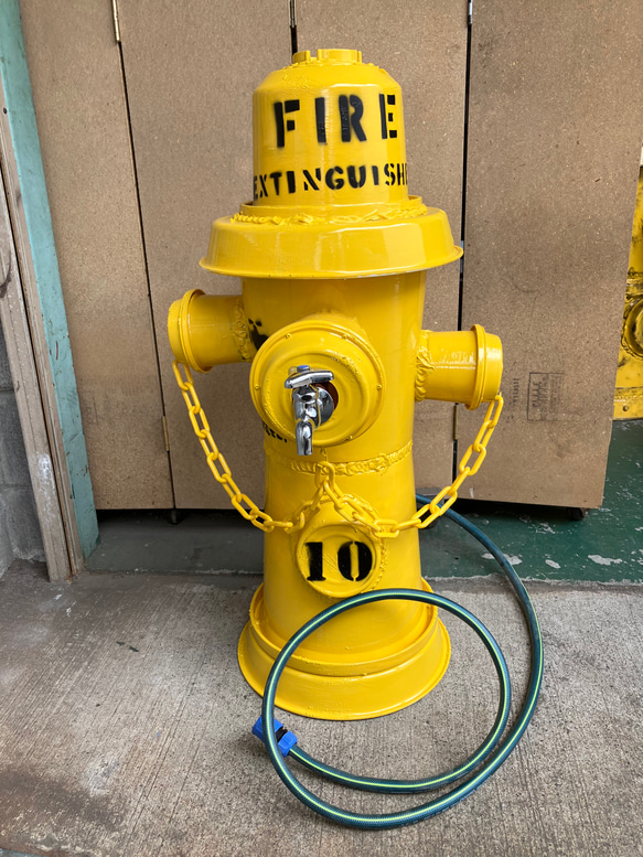 送料無料商標登録済みオリジナル立水栓消火栓風カバー^_^ 送料無料商標登録済みオリジナル消火栓風立水栓カバーレッド