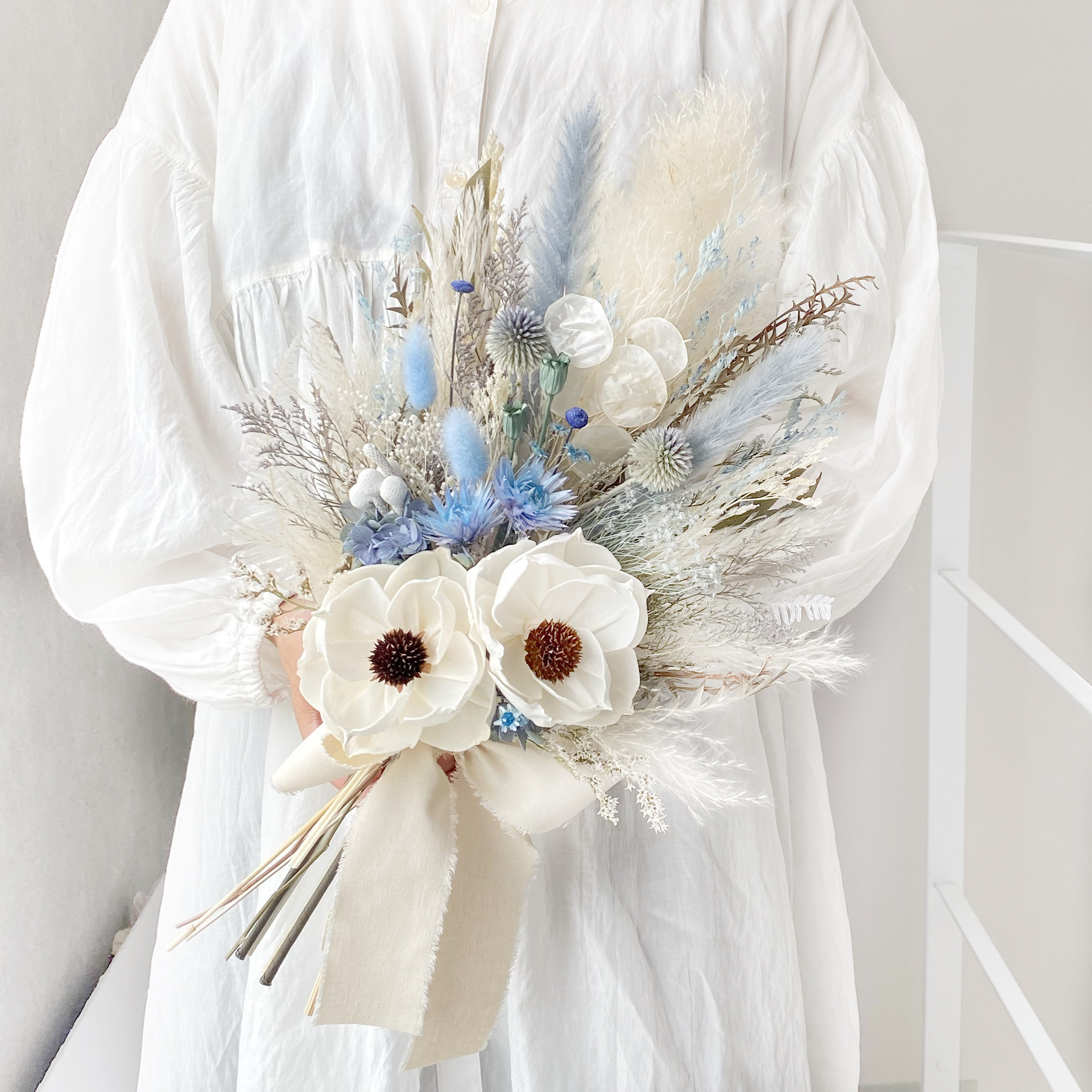ナチュラルブーケM  104 アネモネベビーブルー　ウェディング　結婚式　ドライフラワー　前撮りプリザーブドフラワー