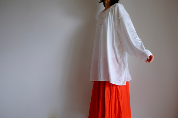 ビックヘンリーネック カットソー / パイピング /ハイゲージ コットンニット【 オフ白に赤ステッチ 】 コットン 袖口