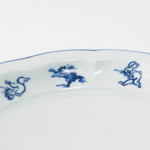 染付　向付　皿　食器　鳥獣戯画紋向付　2枚組 鳥獣戯画皿（カエルとうさぎ） - 有田焼、陶器・和食器の通販