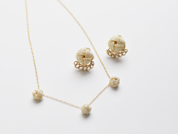 【２点セット】ハレの日アクセサリー　イヤリングorピアス＋ネックレス 1枚目の画像