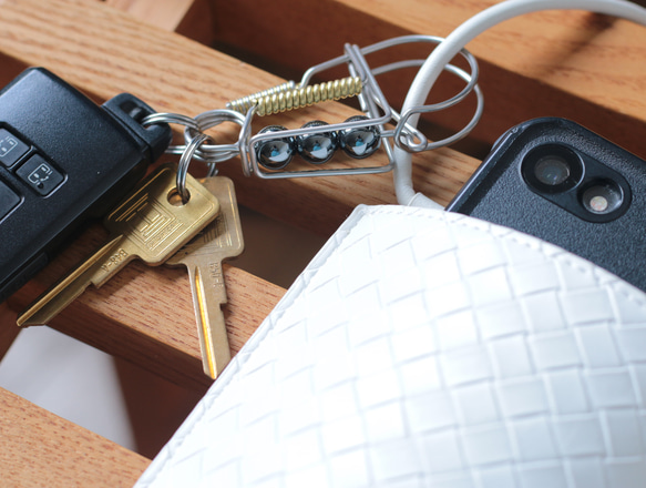 カラビナ70/ヘマタイト10㎜plus真鍮・父の日のプレゼントやメンズへのギフトにカラビナキーリングを 人気・おすすめ｜使いやすい・旅行におすすめ 品質保証 全国発送 日本国内発送・最短翌日お届け