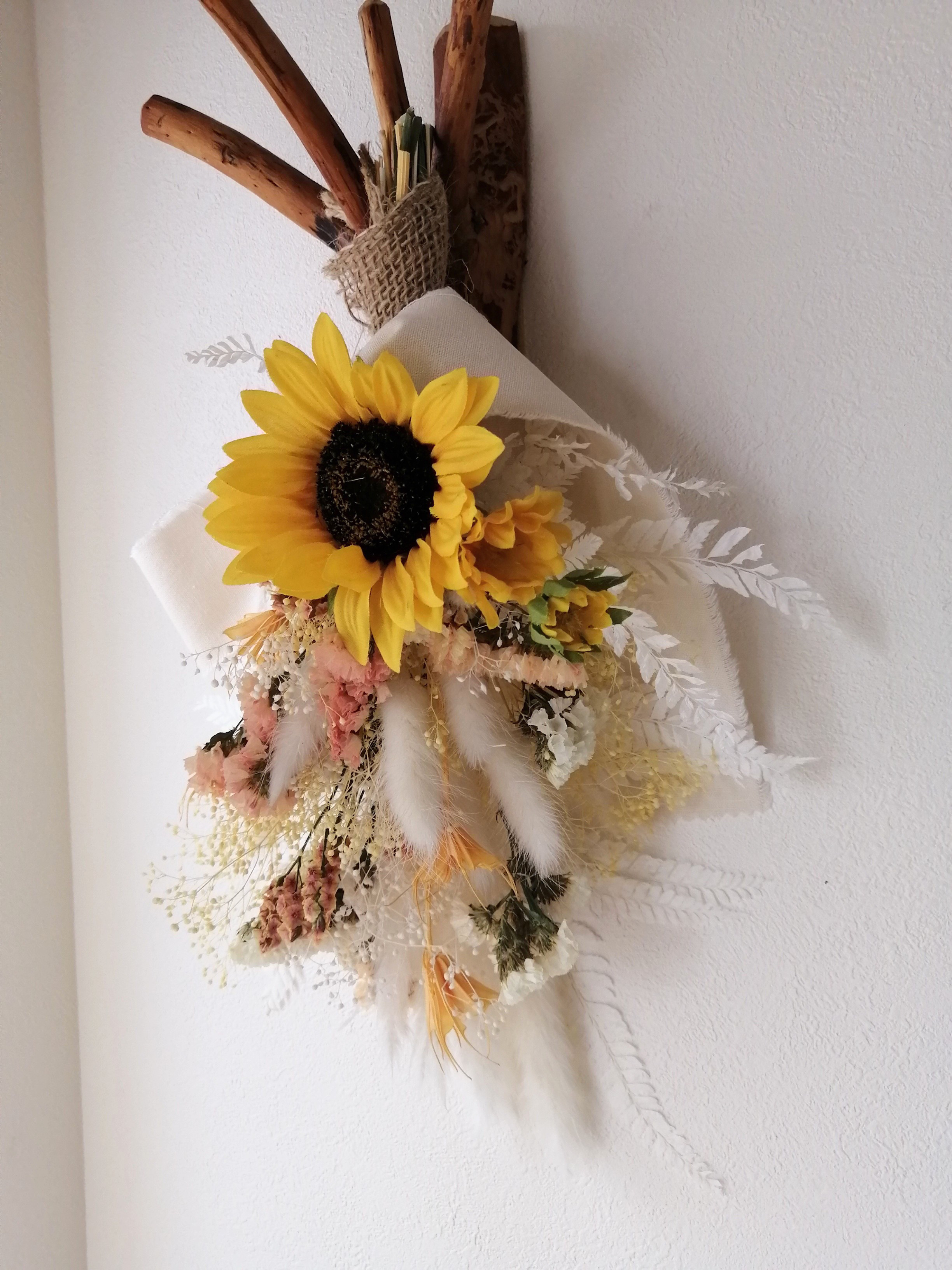 ドライフラワーꕤ︎︎ひまわりとバラと小花いっぱいスワッグꕤ︎︎miniスワッグ付 元気いっぱい！カラフルです！ひまわりのドライフラワースワッグ