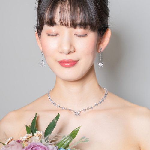 美品・ アナスイ 蝶 花 ネックレス&ピアスセット ピンク系 美品・ アナスイ 蝶 花 ネックレス&ピアスセット ピンク系