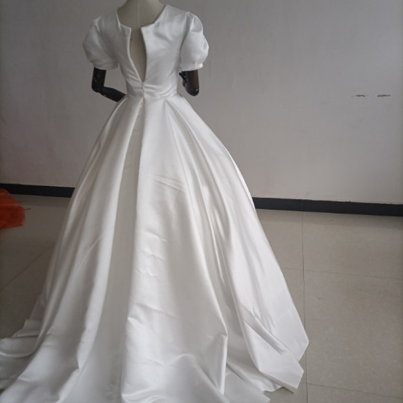 フランス風 法式 ウエディングドレス 美しいバックレース 華やかなトレーン プリンセスライン /前撮り/花嫁/ ドレス