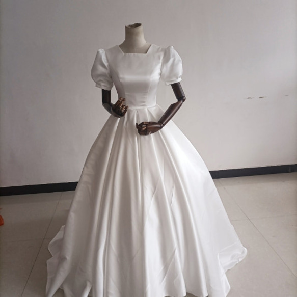 フランス風 法式 ウエディングドレス 美しいバックレース 華やかなトレーン プリンセスライン /前撮り/花嫁/ ドレス