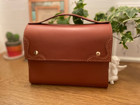 受注見本　ハンドメイド本革大型版聖書カバー取手付 