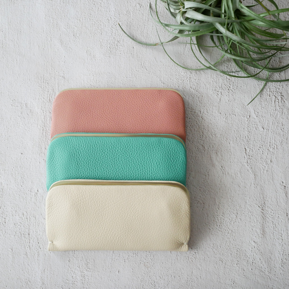 小振りな長財布「スナップウォレット・LONG」 バニラ 5cm