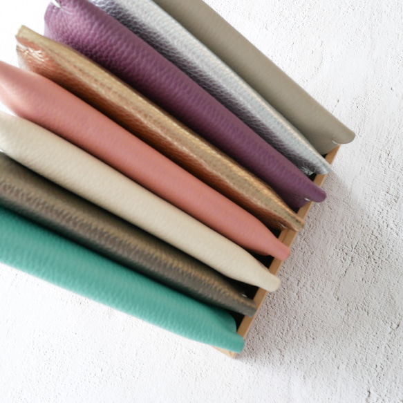 小振りな長財布「スナップウォレット・LONG」 バニラ 5cm