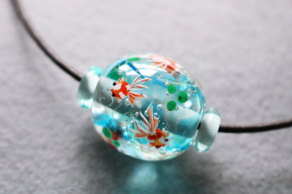 金魚のとんぼ玉（ガラス玉） ネックレス・ペンダント 富松望