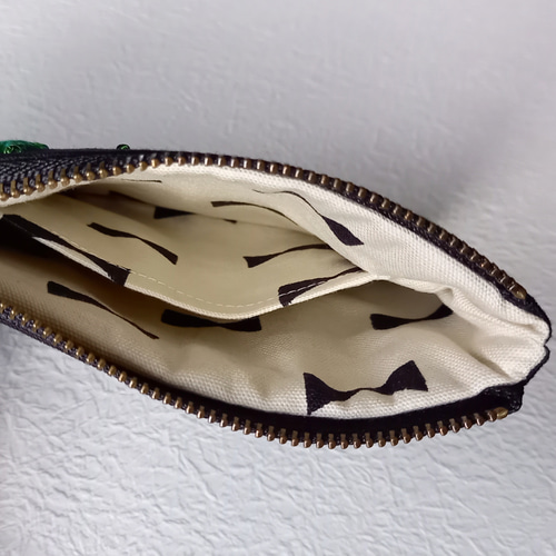 ブロッコリー刺繍のキラキラミニポーチ ポーチ kunokuno 通販