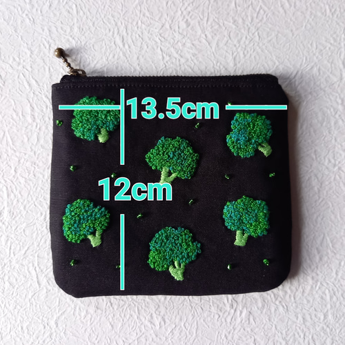 ブロッコリー刺繍のキラキラミニポーチ ポーチ kunokuno 通販